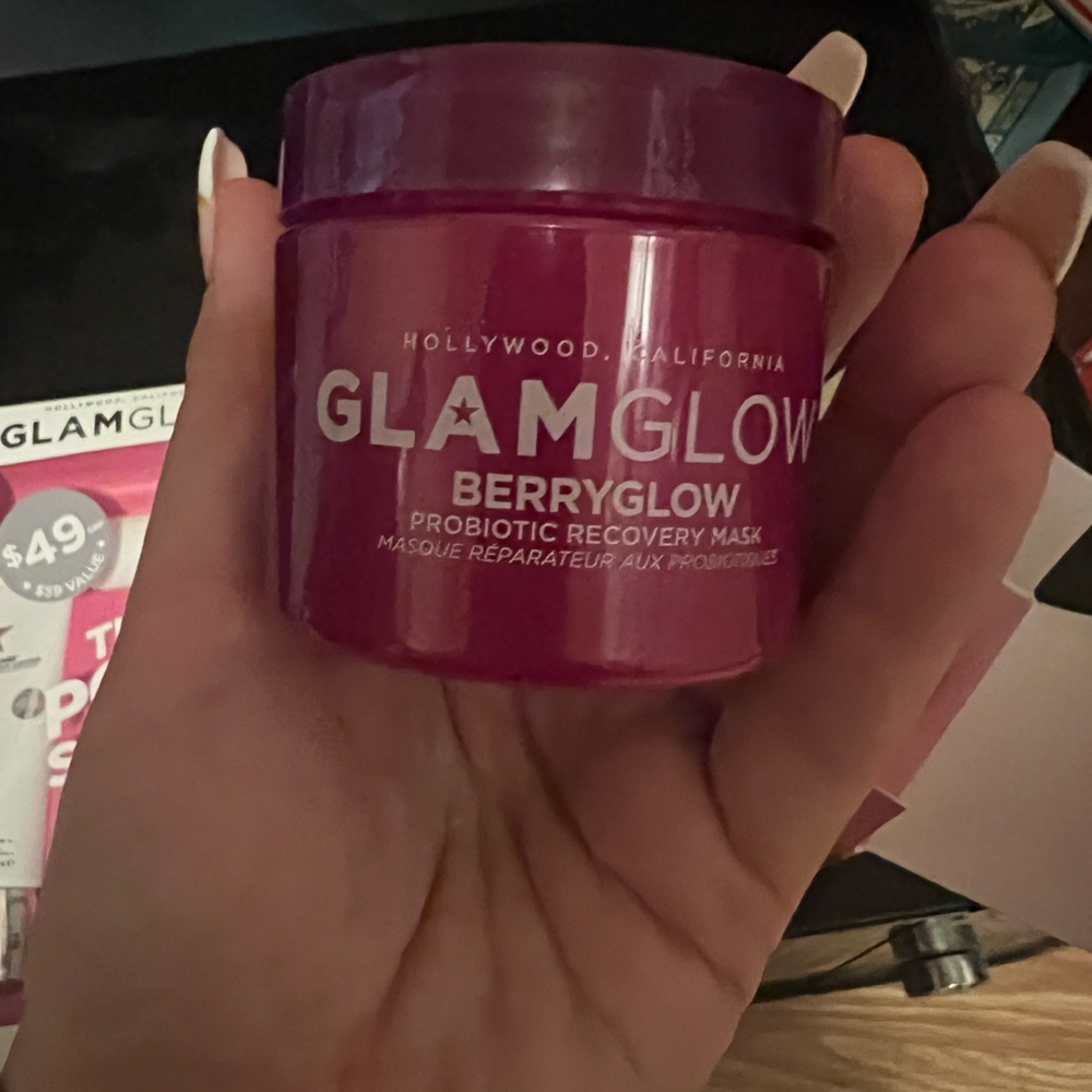 Glam glow  berry glow